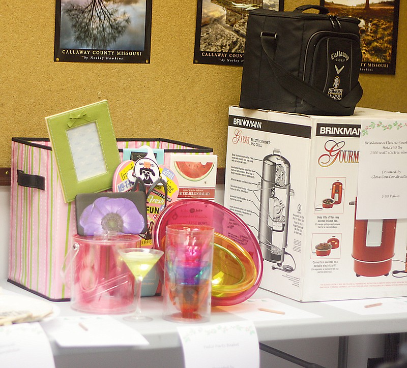 Stephanie Backus/FULTON SUN photo
The Chamber of Commerce silent auction is a fundraiser for the organization. Member businesses and individuals gave the items for the auction.