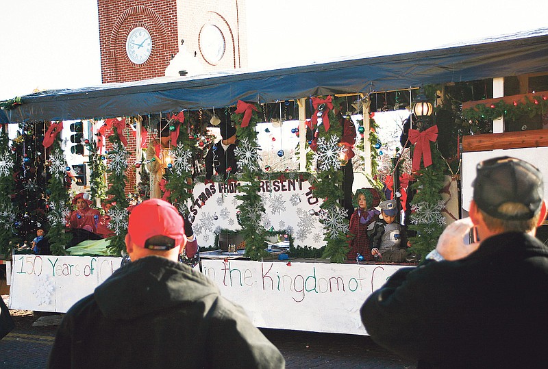 FULTON SUN file photo: This year's Fulton Christmas Parade is Saturday. Christmas parades in Auxvasse and New Bloomfield are also this weekend.