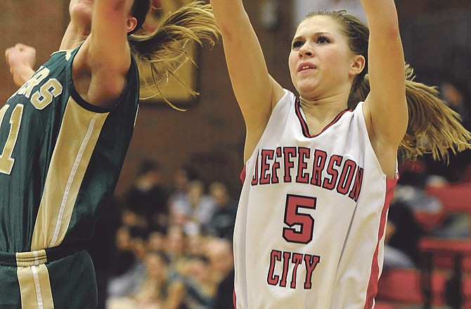 Sadie Theroff returns at guard this season for the Jefferson City Lady Jays. 