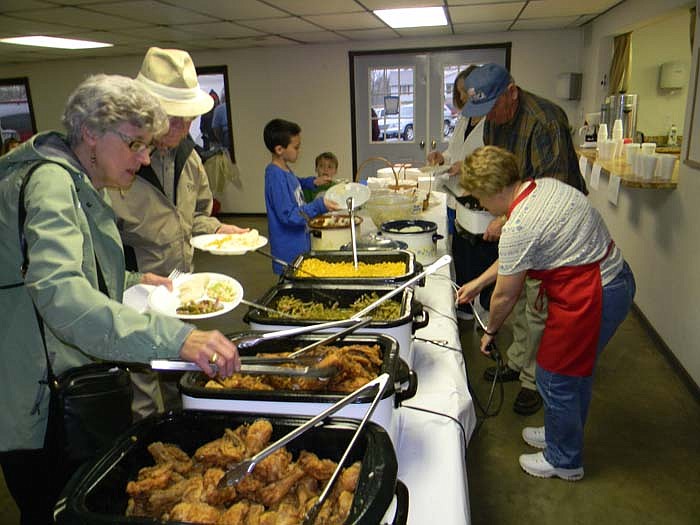 Fried Chicken, homemade mashed potatoes and gravy, green beans, corn and a variety of desserts were available at the chicken dinner.