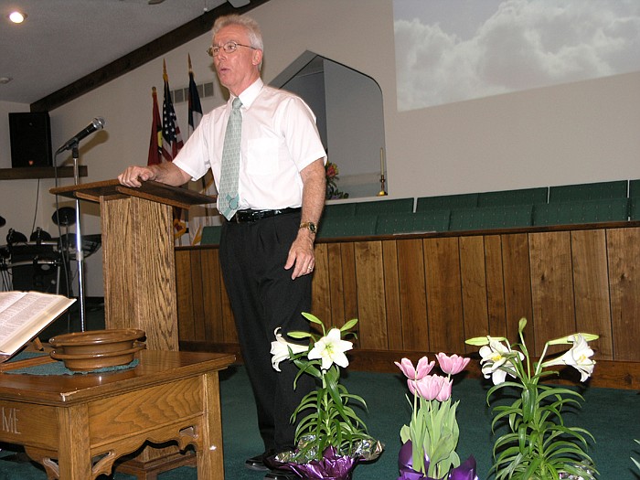 High Point Baptist Church Pastor Glen Golden speaks during the Easter Sunrise Service held Sunday, April 24.