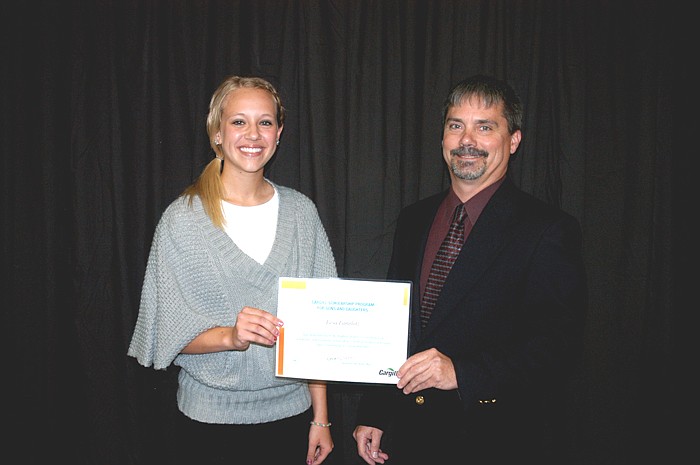 Lesa Langlotz received the Cargill Sons and Daughters Scholarship presented by Jon Roberts.