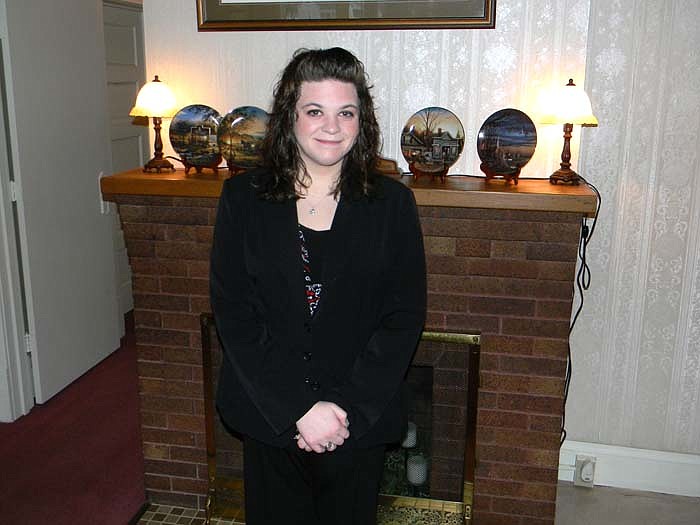 Leann Curty has joined the staff of Bowlin-Cantriel Funeral Home as a funeral director/embalmer.