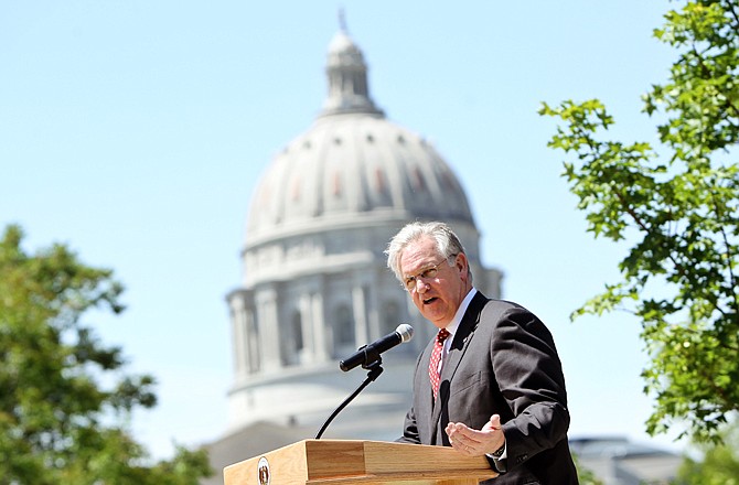 Gov. Jay Nixon announces Westinghouse's decision to seek federal funding to build Small Modular Nuclear Reactors in Missouri.