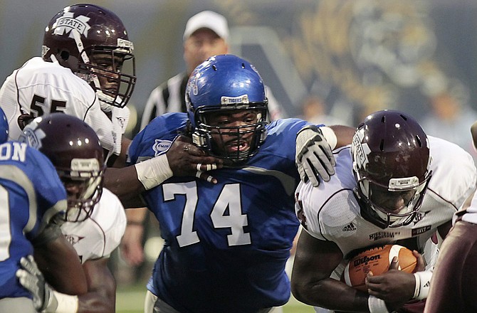 The Kansas City Chiefs selected Memphis defensive lineman Dontari Poe with the 11th overall selection in the first round of Thursday night's NFL draft in New York City.