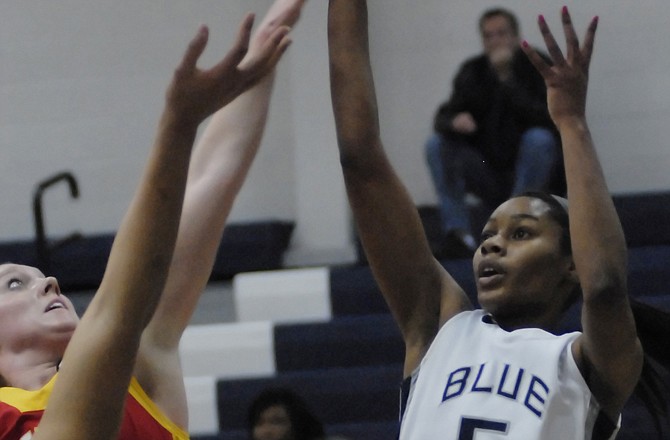 Dahlia Booker is expected to be one of the top returners for the Lincoln women's basketball team next season.