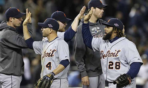 ALCS: Prince Fielder gloves final out as Tigers sweep Yankees to reach  World Series