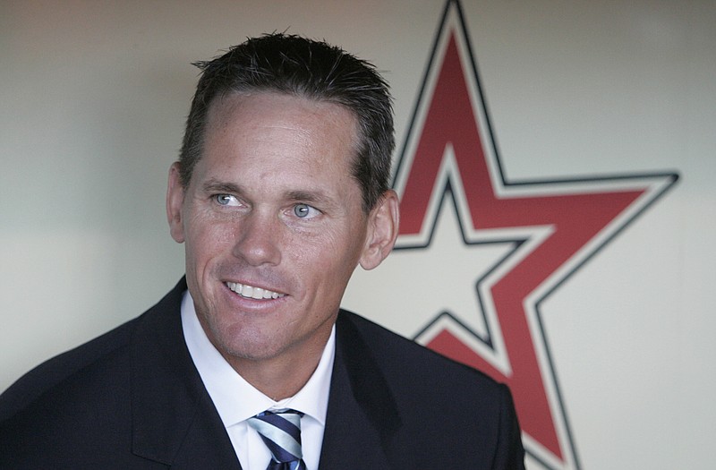 Former Astro Craig Biggio was the top vote-getter for the Hall of Fame, but he didn't receive enough for induction.
