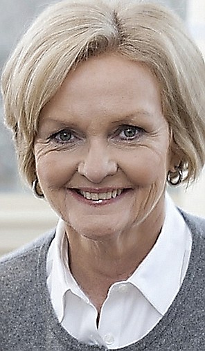 Missouri Sen. Claire McCaskill says she now believes that gay couples should be allowed to marry.
