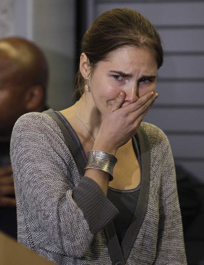 Italy's highest criminal court has overturned the acquittal of Amanda Knox in the slaying of her British roommate and ordered a new trial. 