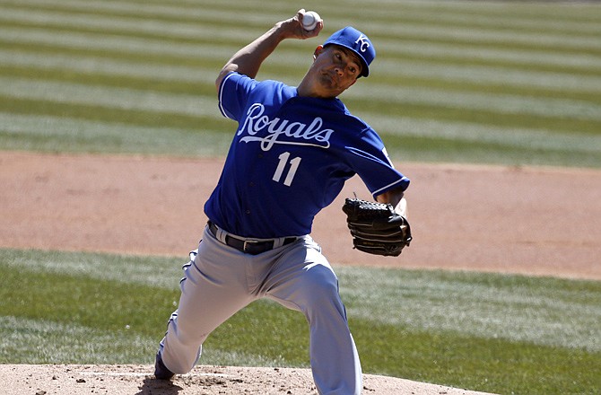 Royals starter Jeremy Guthrie worked six strong innings to get the win Thursday in a 3-1 decision against the White Sox in Chicago.