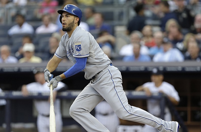 The Royals' Eric Hosmer singles during the first inning of Wednesday's game against the Yankees in New York.