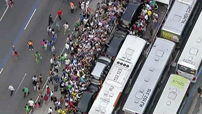 The pope's car is mobbed after taking a wrong turn.