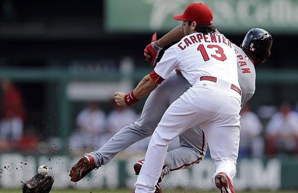 Cardinals finish sweep of Nats to close in on division title