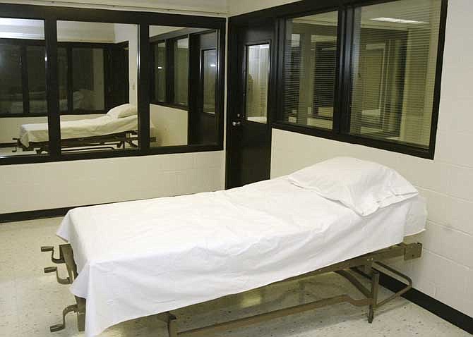 This April 12, 2005 file photo shows the death chamber at the Missouri Correctional Center in Bonne Terre, Mo. 