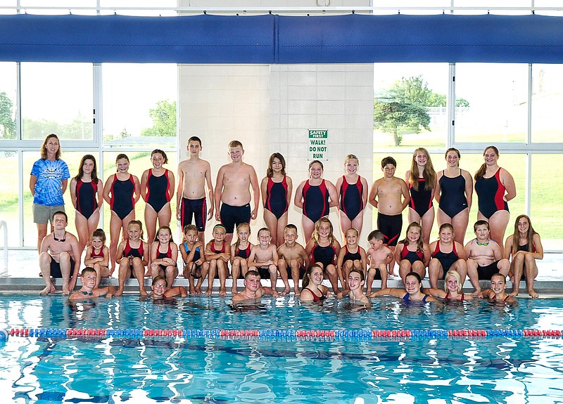 Photo by Dwayne Blackwell / D&J Photography
Members of the 2014 California Stingrays swim team are shown above with Coach Jamie Johnston , back row, far left. (Coach Audrey Imhoff was not present for the picture.) 
