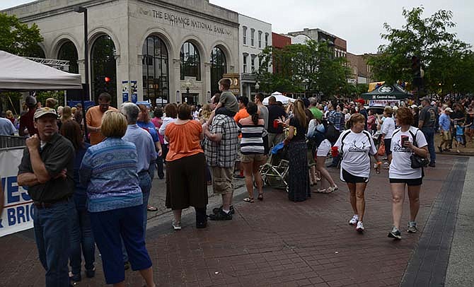 A crowd gathers in downtown Jefferson City on June 5, 2014, for Thursday Night Live festivities. The event returns for the first of its fall series this Thursday.