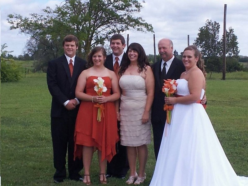 Lauren Holliday with her parents, Jim and Kara Holliday and siblings, Brooke, Zeke and Zach on her wedding day.