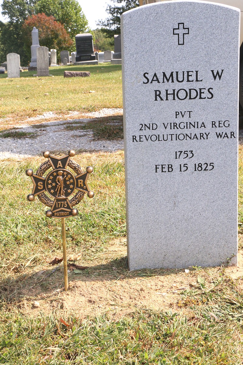 Revolutionary War veteran Private Samuel W. Rhodes' grave at Hillcrest Cemetery in Fulton.