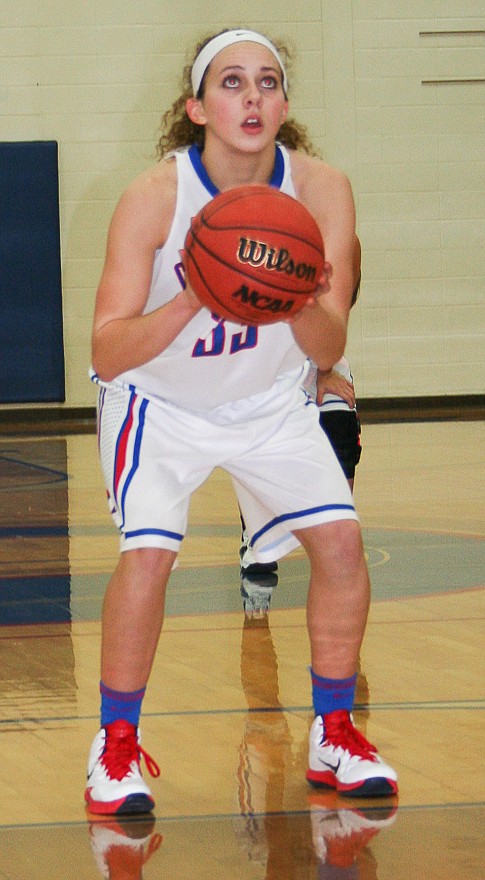 California freshman guard Elizabeth Lutz (pictured earlier this season) had 18 points Monday night in the Lady Pintos' 53-38 victory over Centralia at Moberly Area Community College.