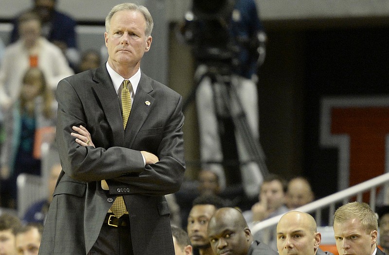 Missouri head coach Kim Anderson and the Tigers will look to snap a four-game losing streak this afternoon when Arkansas visits Mizzou Arena.