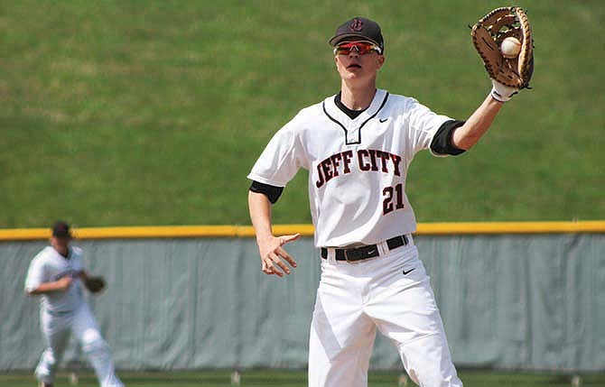 Jefferson City Jays first baseman Adam Grunden makes a catch during Saturday's game against Blair Oaks in the Capital City Invitational at Vivion Field.