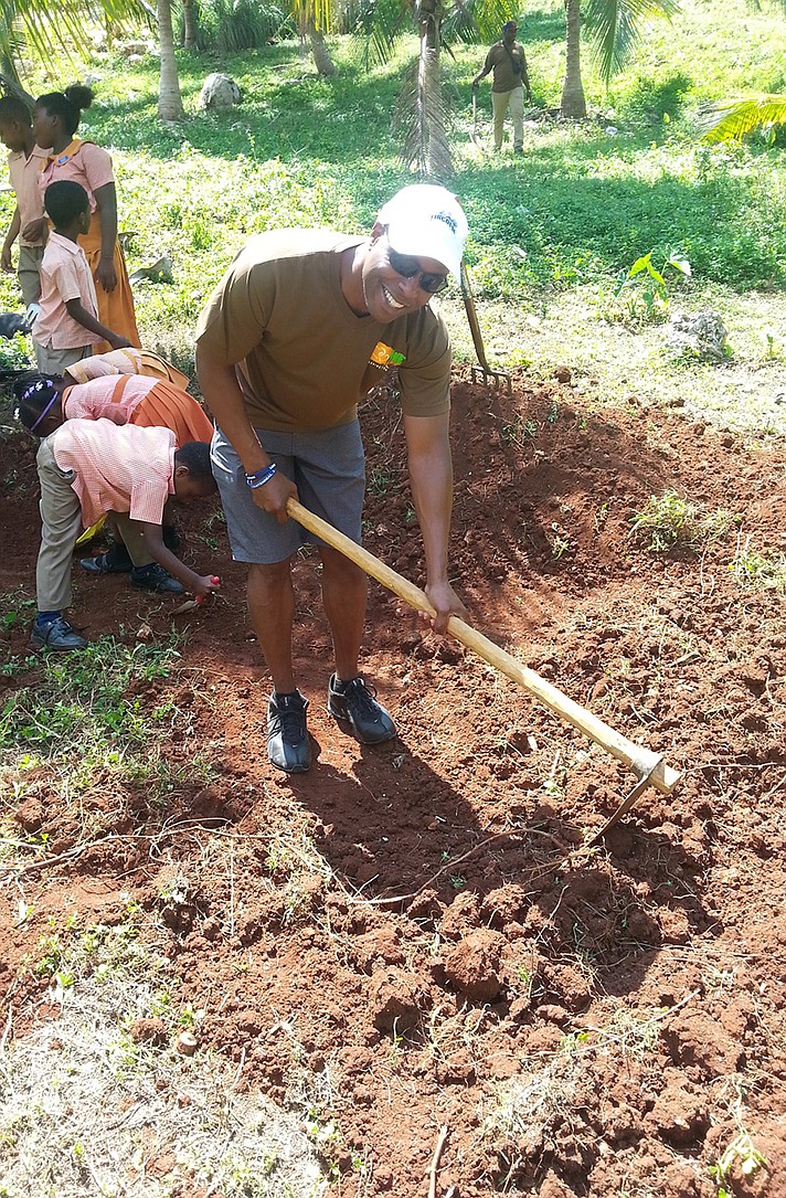 A group of students, faculty and administration from Lincoln University recently traveled to Jamaica to develop partnerships and educate people about organic agriculture. President Kevin Rome was among them.