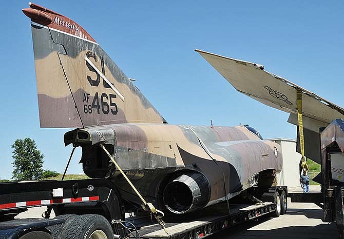 The Museum of Missouri Military History will serve as the new home of Rose's Gang, a 1968 F-4 fighter jet, after
accepting delivery Friday afternoon. The company, Aero-Relo, is out of California, Missouri, and is one of only two
companies that relocates airplanes that can no longer fly.