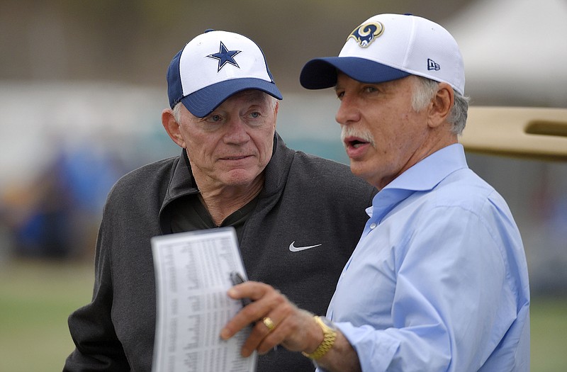 Cowboys owner Jerry Jones and Rams owner Stan Kroenke talk during a joint practice Monday in Oxnard, Calif.