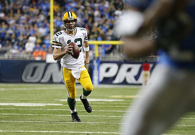 Packers beat Lions 27-23 on Rodgers-to-Rodgers Hail Mary