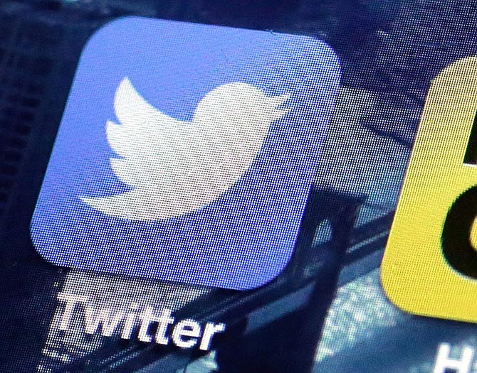 Twitter is tweaking its timeline to let users turn on a setting allowing popular tweets related to followers show up first in a user's timeline.