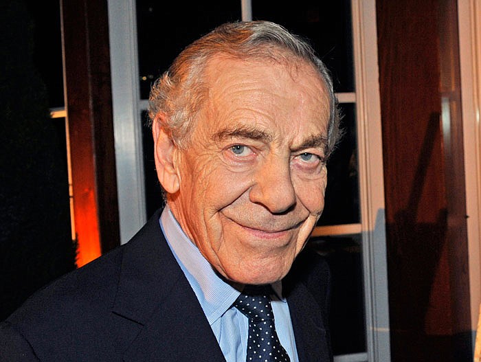 Morley Safer, a veteran "60 Minutes" correspondent who exposed a military atrocity in Vietnam that played an early role in changing Americans' view of the war, died Thursday. He was 84.