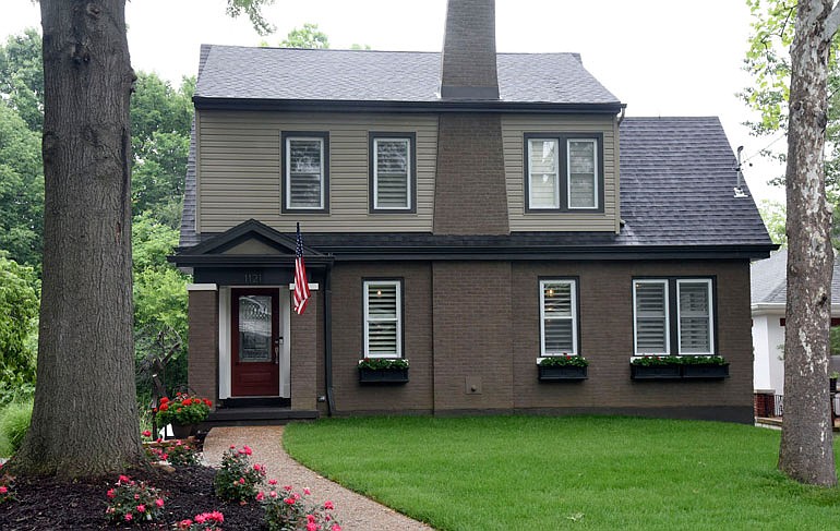 Shannon and Jami Wade won the Golden Hammer award for their work on 1121 Lee St. This is the couple's second award, and they chose to live in the home after restoring it. 