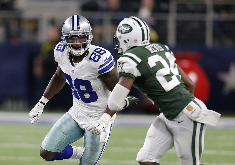 Cowboys' Dez Bryant agrees to deal on charge dismissal