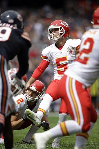 Kansas City Chiefs kicker Cairo Santos (5) kicks a field goal during the first half of an NFL preseason football game against the Chicago Bears, Saturday, Aug. 27, 2016, in Chicago.