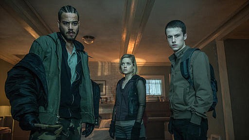 This image released by Sony Pictures shows, from left, Daniel Zovatto, Jane Levy and Dylan Minnette in a scene from "Dont Breathe." (Gordon Timpen/Sony/Screen Gems via AP)