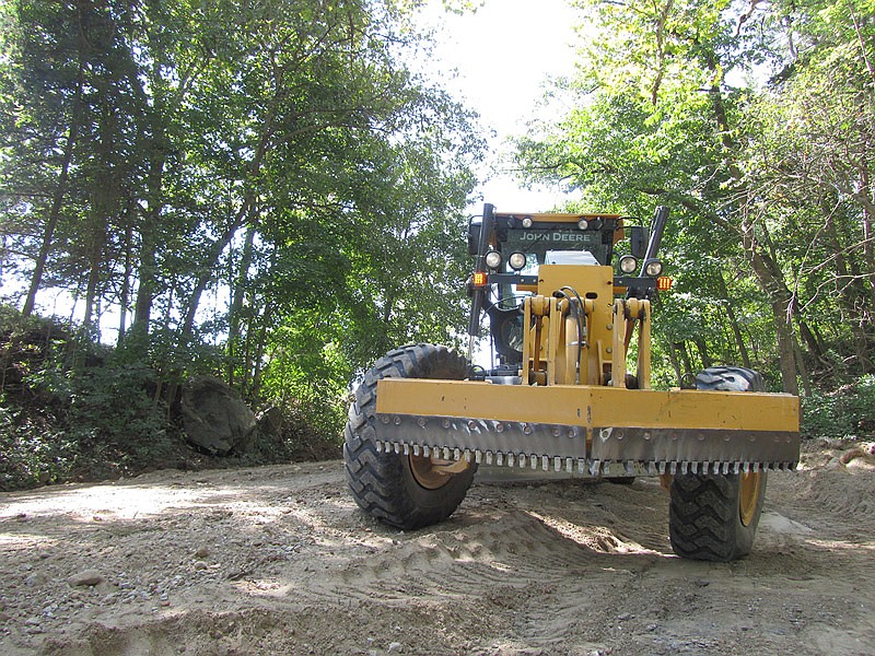 A road crew makes rapid progress Wednesday, Sept. 7, 2016 on repairing a stretch of County Road 436 between New Bloomfield and Dixie. (Helen Wilbers photo)