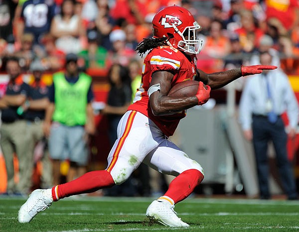 In this Oct. 11, 2015, file photo, Chiefs running back Jamaal Charles carries the ball during a game against the Bears at Arrowhead Stadium. Charles is expected to be a full participant in Sunday's game against the Raiders in Oakland.
