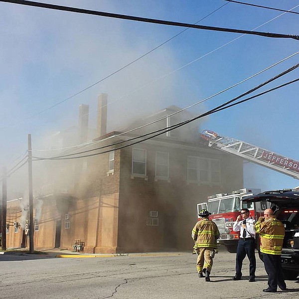 Jefferson City Fire Department fights apartment fire | Jefferson City ...