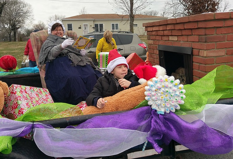 Grinches allowed at Holts Summit holiday parade Fulton Sun