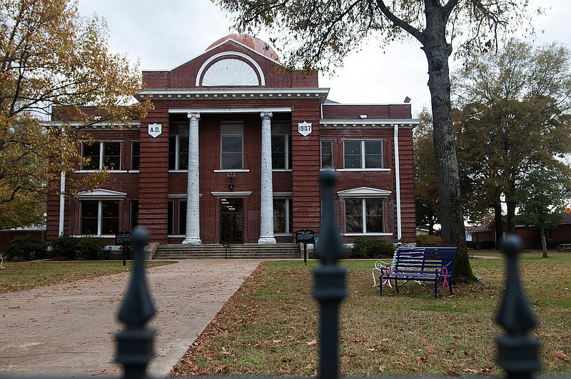 Little River County Courthouse in Ashdown, Ark.