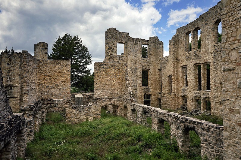 The castle ruins at Ha Ha Tonka State Park, near Camdenton, constitute a popular Missouri state park. (Courtesy Missouri Division of Tourism)