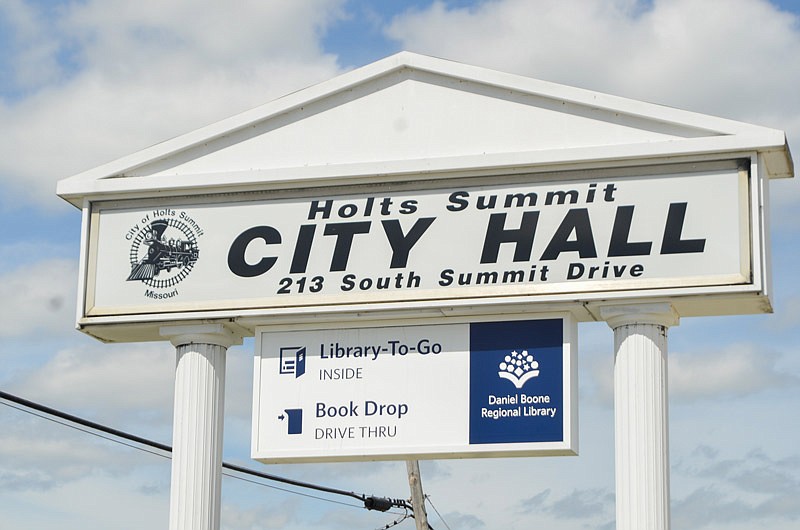 The sign outside Holts Summit City Hall at 213 South Summit Drive is shown above.