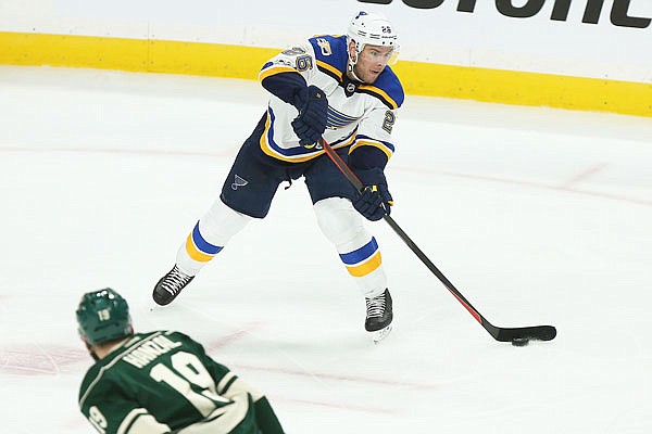 Paul Stastny of the Blues handles the puck during Saturday's game against the Wild in St. Paul, Minn.