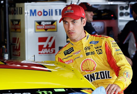 Joey Logano recovered from recent struggles to finish third Sunday at Michigan International Speedway.