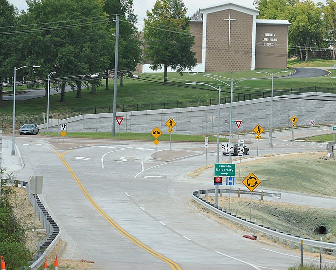 The roundabout at Jefferson Street and Stadium Boulevard is now open, including the southbound and northbound Jefferson Street, south of the intersection. The bypass lane north on Jefferson to turn onto eastbound Stadium Boulevard will save those drivers from having to go through the roundabout.