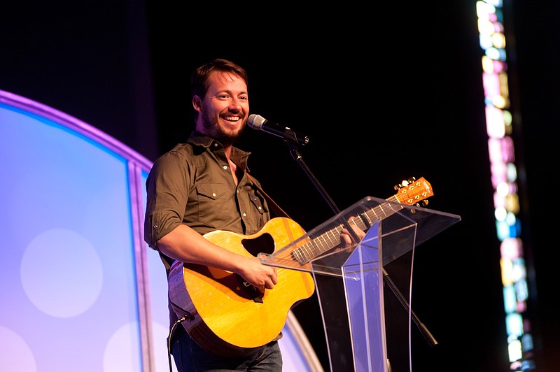 Singer-songwriter Warren Barfield performs at the Love Worth Fighting For marriage event nationwide tour. (Feed Your Faith)