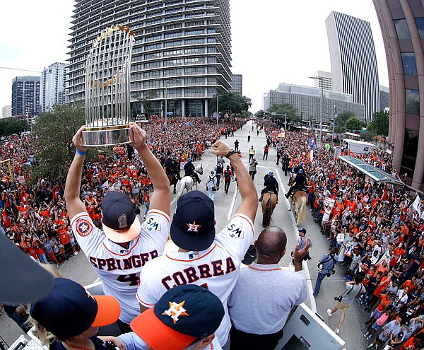 Cheering fans greet World Series champion Houston Astros