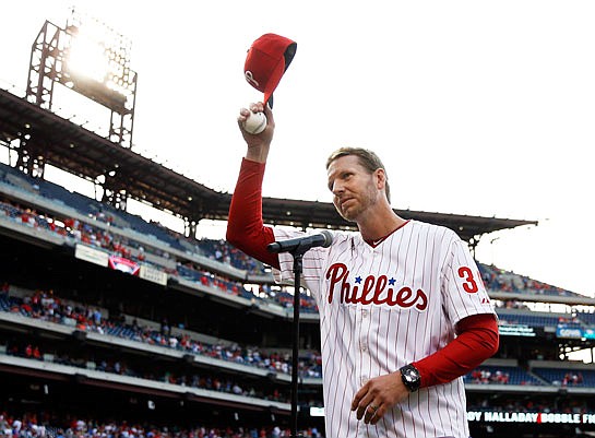 Former Phillies and Blue Jays pitcher Roy Halladay is remembered for his hard work and generosity by his ex-teammates.