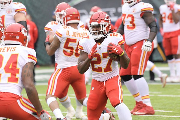 Chiefs running back Kareem Hunt warms-up before last Sunday's game between the Chiefs and the Jets in East Rutherford, N.J.